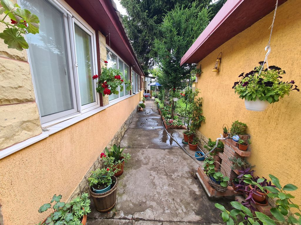 Casa Individuala 6 Camere, Teren 500mp, Deschidere 12.5m