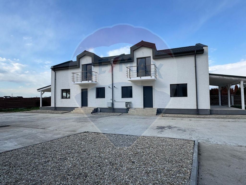 Casă / Vilă cu 4 camere Domnesti intr-un complex de vile