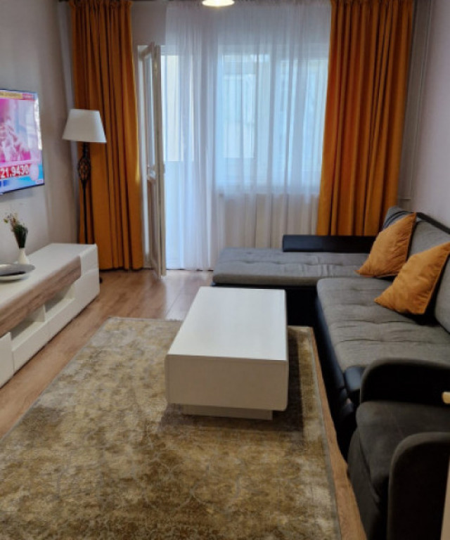 Închiriere Apartament Modern 2 Camere Tătărași–Jacuzzi