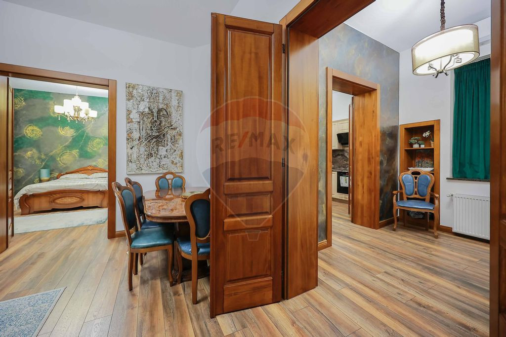 Apartament cu 2 camere de închiriat în zona Ultracentral