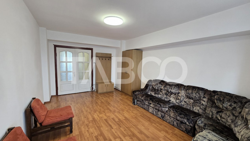 Garsoniera de inchiriat Terezian decomandata 2 balcoane