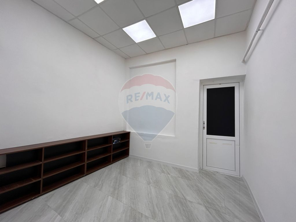 Spațiu comercial de 110mp de închiriat în zona Ultrace...