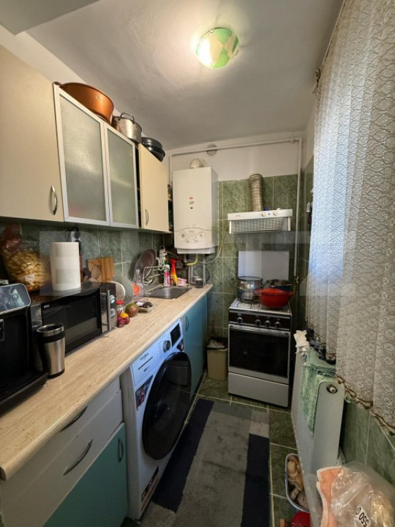 Apartament cu 2 camere, 30 mp, etajul 2, zona 9 Mai