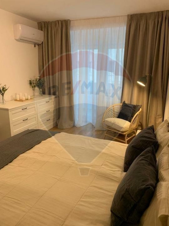 Închiriere apartament 3 camere Decebal