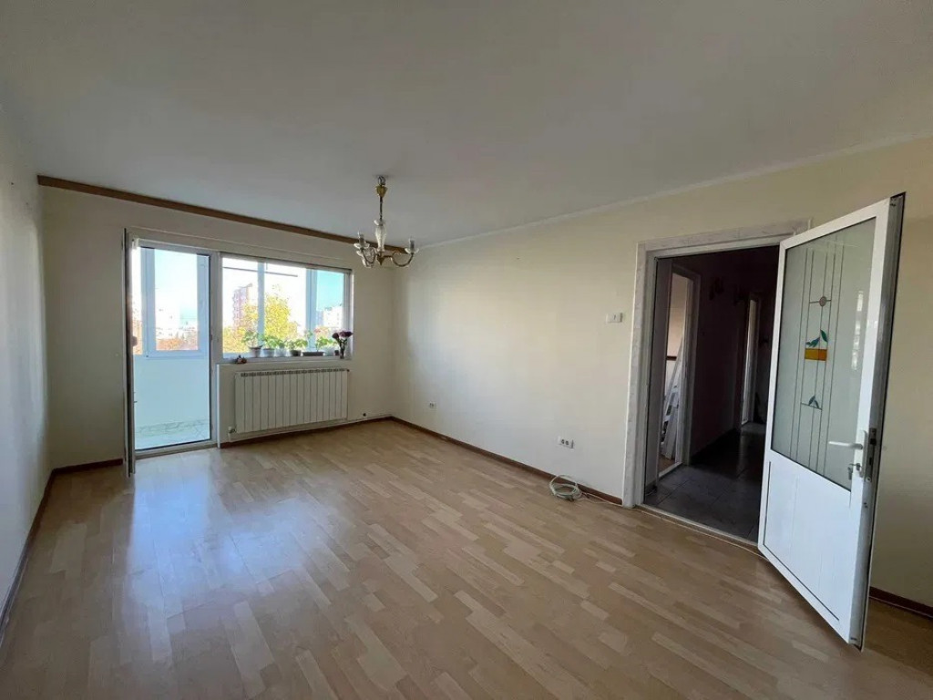 Apartament 3 camere de vanzare zona Tomis Nord, CENTRALA GAZ