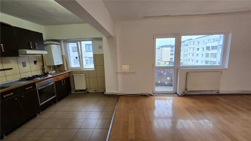 Apartament 3 camere etaj II Falticeni De 0727817187