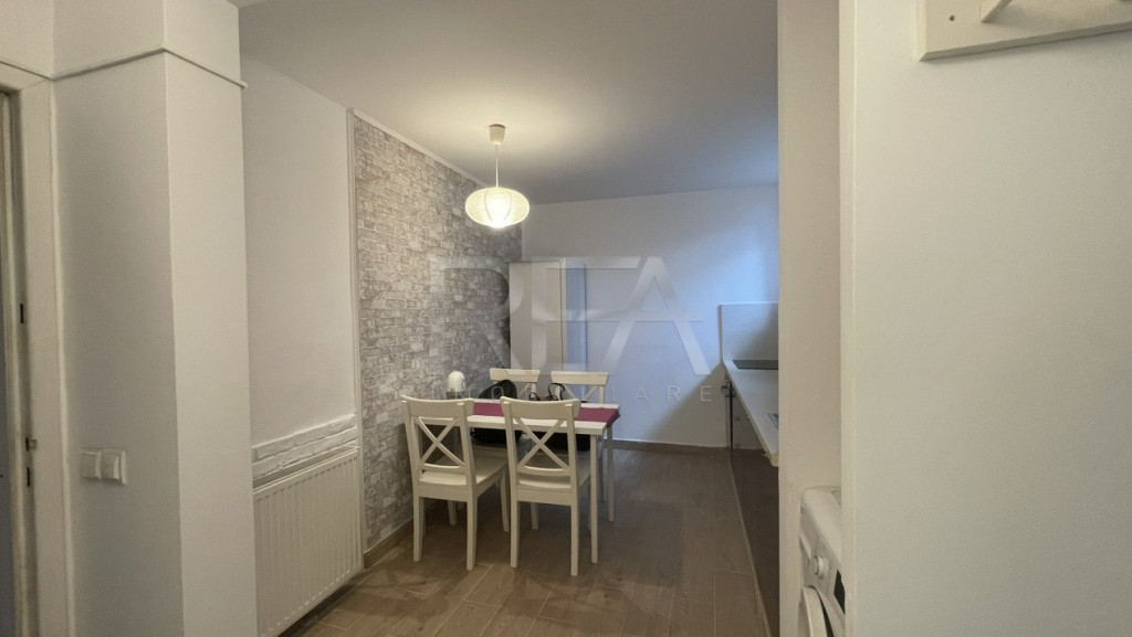 SPATIU COMERCIAL DEMISOL - AVERESCU ARCUL DE TRIUMF