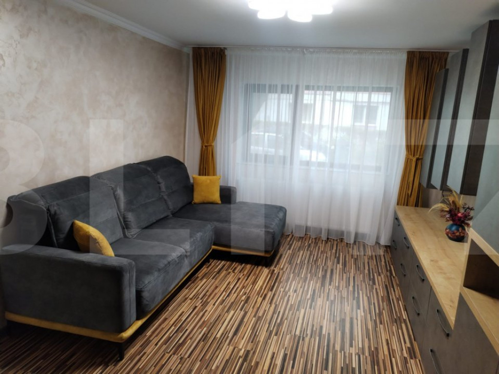 Apartament cu doua camere, ultra finisat, 56 mp, zona Capat