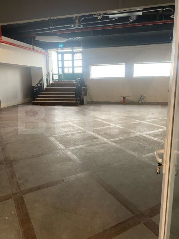 Spațiu comercial de inchiriat, 285 mp, zona Bartolomeu, Bra