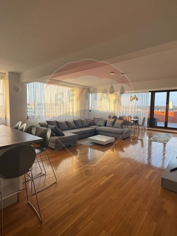 Apartament/Penthouse 4 camere Sisesti de inchiriat