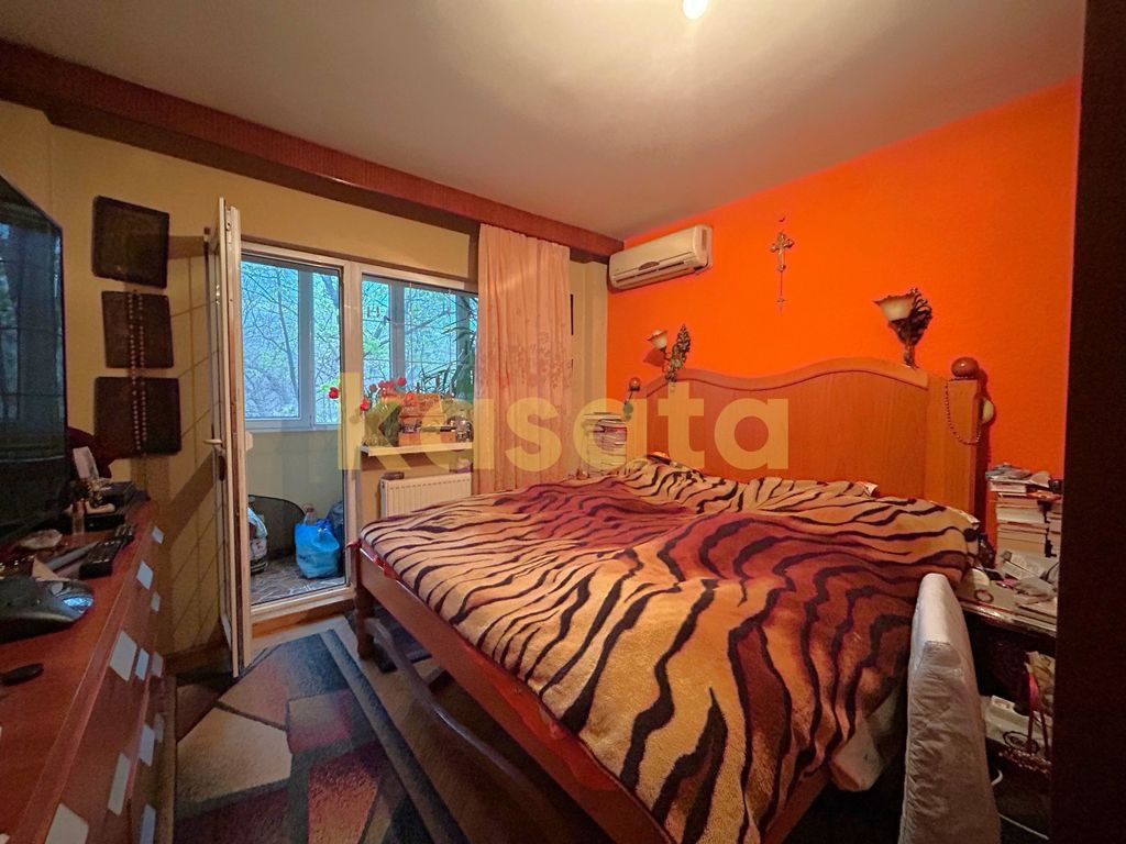 Apartament 4 camere spațios, zona Turda – liniște & c...