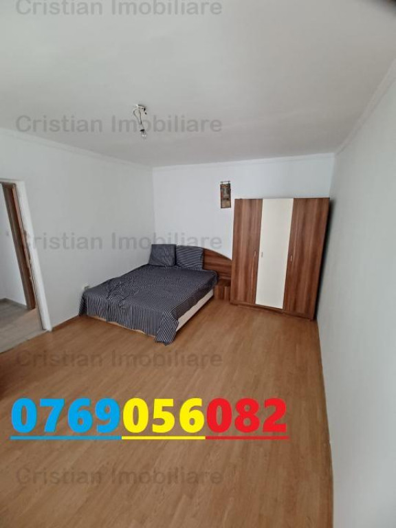 Garsoniera Decomandata, parter, BLOC MIXT, Obor