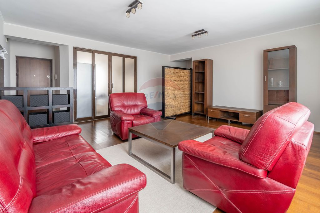 Apartament cu 3 camere de inchiriat in Andrei Muresanu