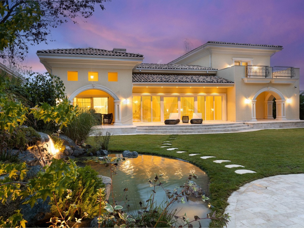 Pipera Tunari I Vila superba cu 1400 mp teren si design d...