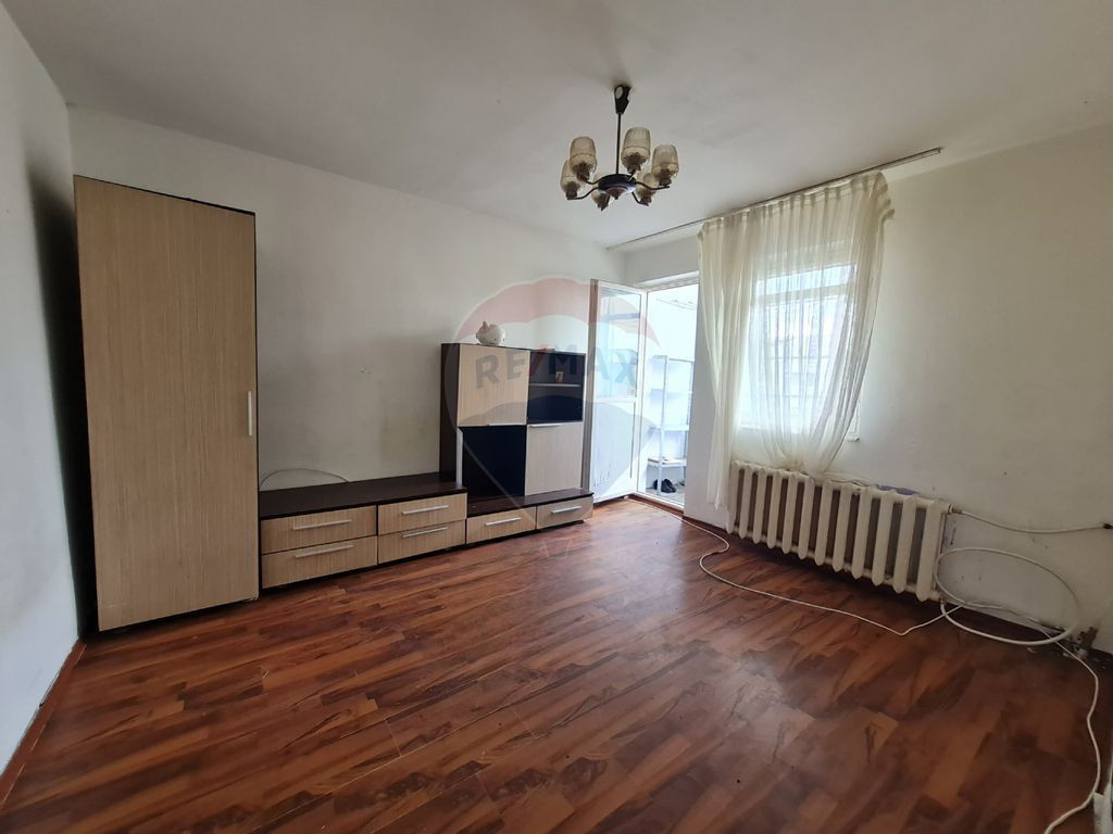 Apartament decomandat cu doua camere