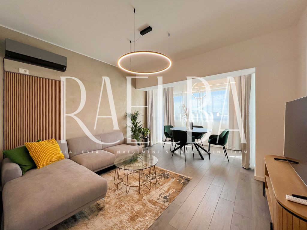 Apartament 3 camere de inchiriat decomandat mobilat si ut...