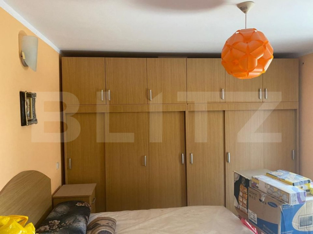 Apartament de vanzare - Semifinisat - Zona Centrala