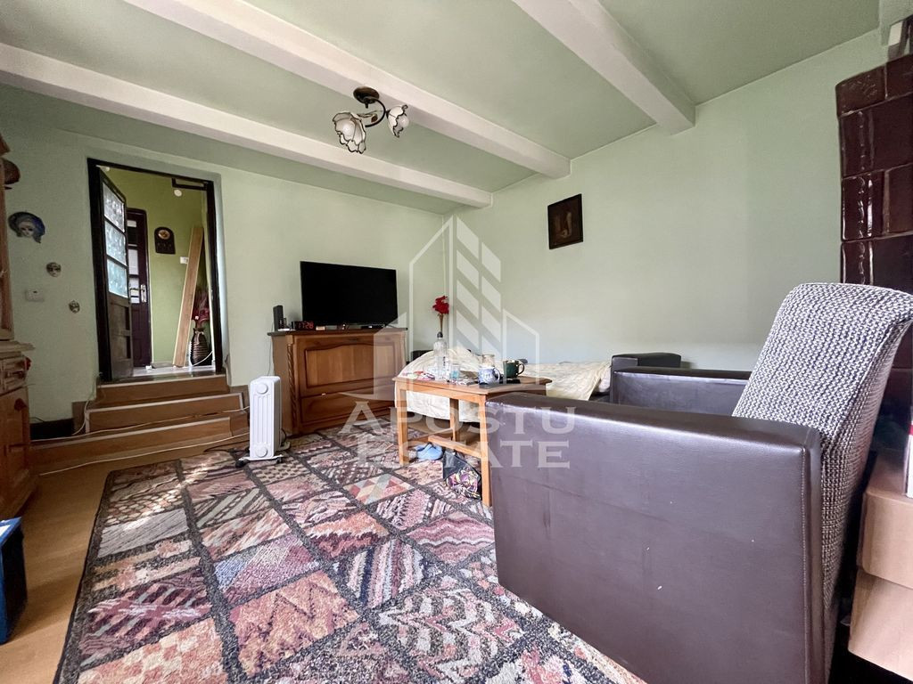 Casa individuala cu 3 camere, teren 539 mp, zona Fratelia...