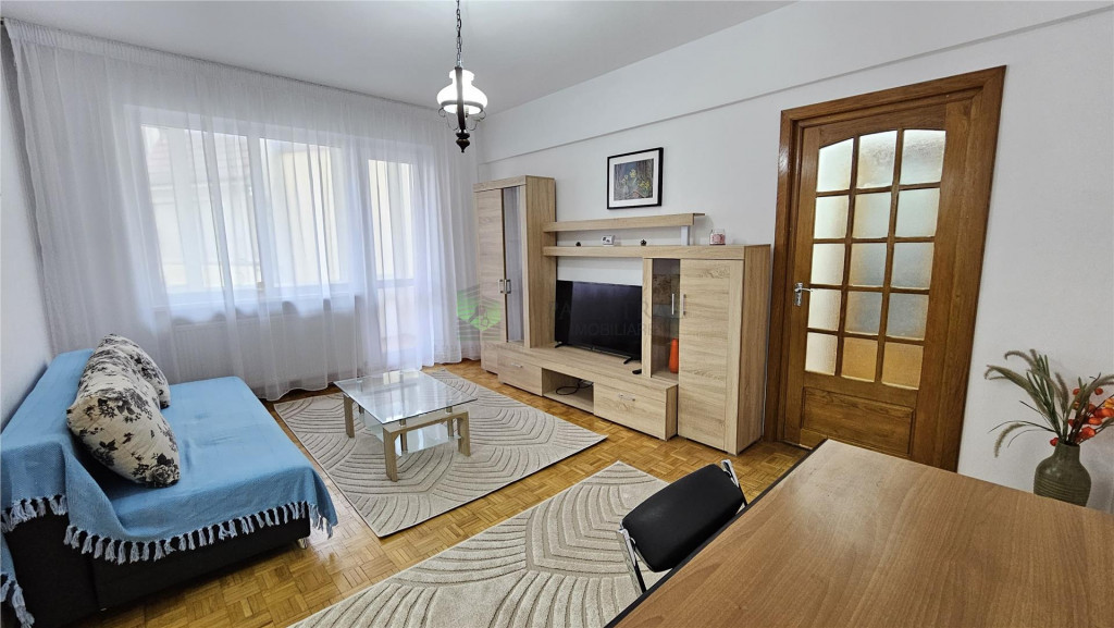 2 CAMERE CENTRUL ISTORIC , PIATA TEATRULUI