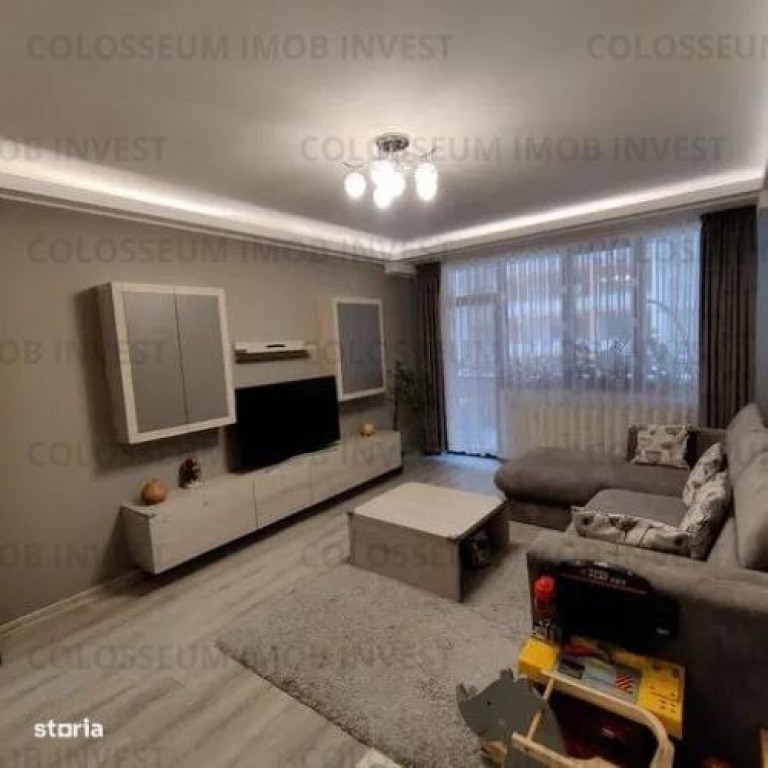 Apartament cu 3 camere, decomandat - zona Tractorul