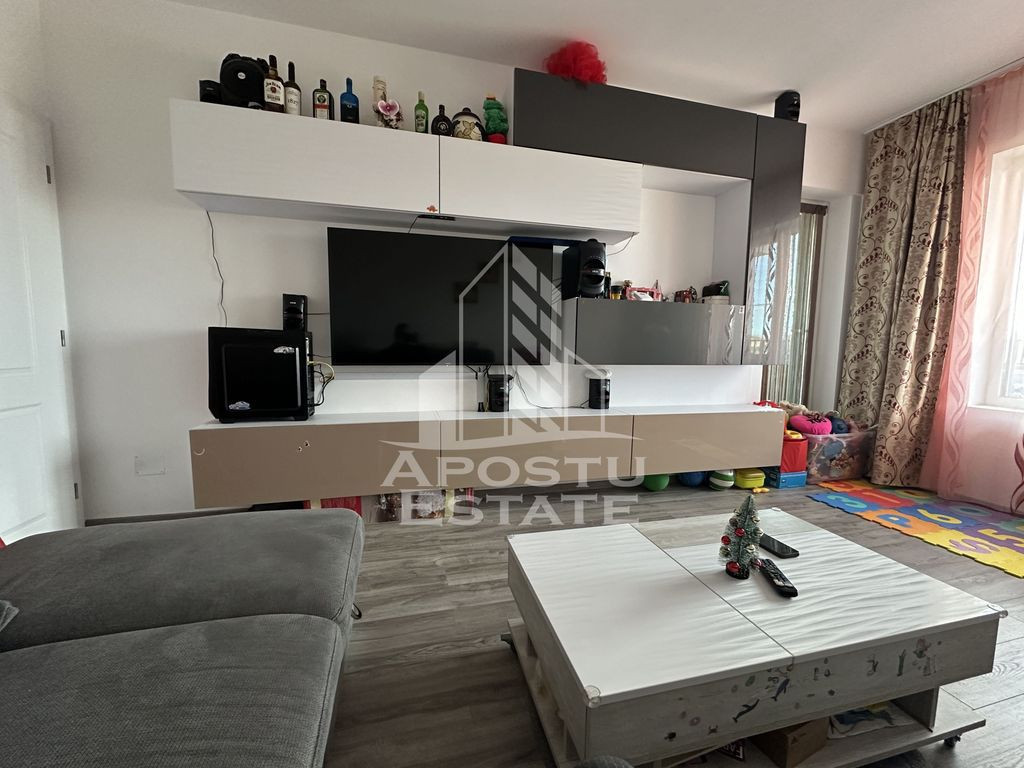 Apartament cu 2 camere, decomandat, terasa de 15 mp, Giroc