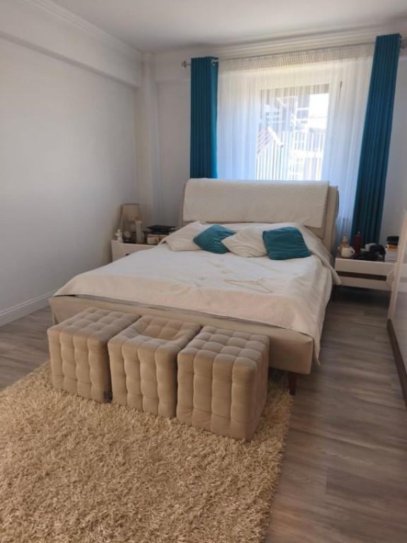 Apartament 2 camere, etaj 1, zona Radauti