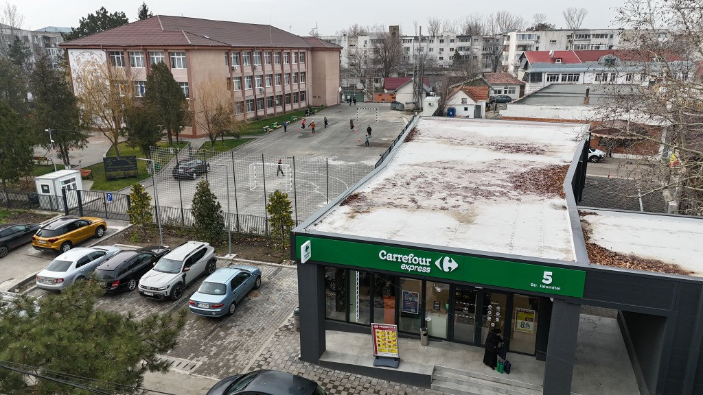 Spațiu Comercial de Vânzare – Închiriat Carrefour, Locație Premium Slo