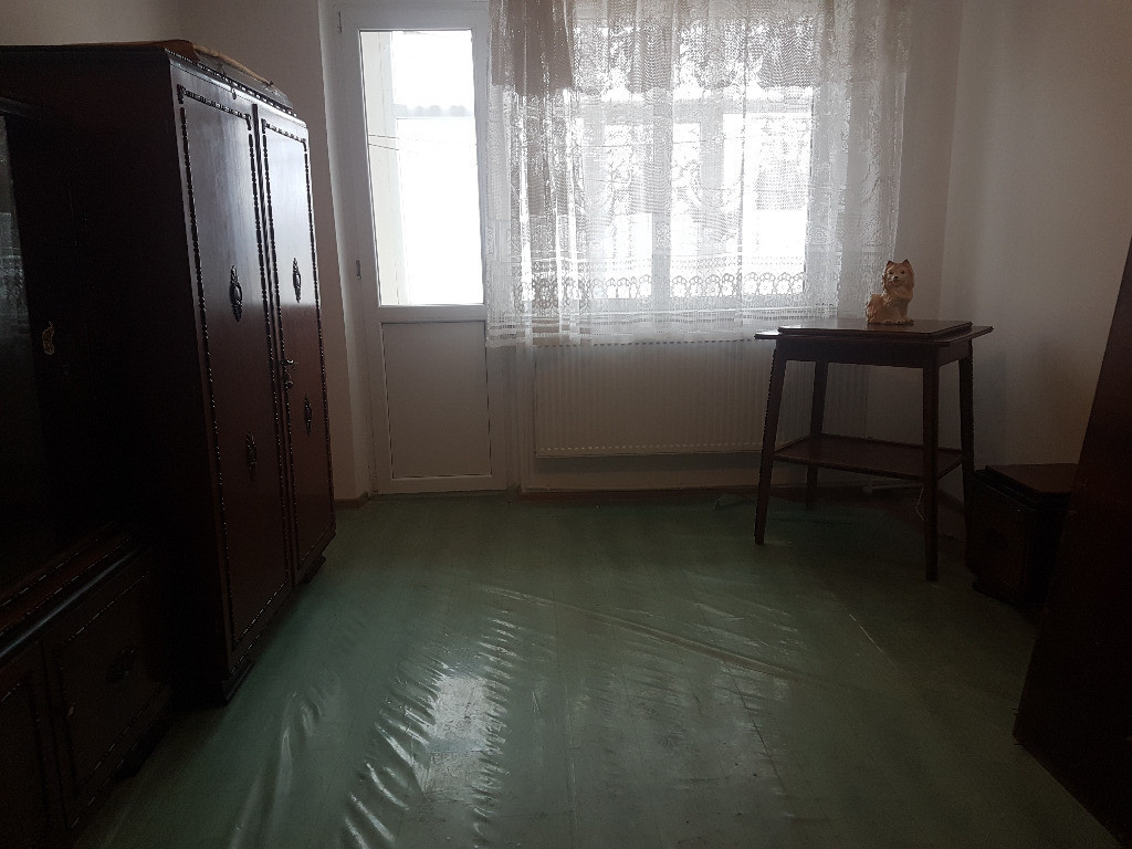 Apartament doua camere, deco, balcon mare, CT, beci, liber, Orizont