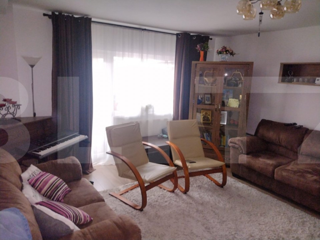 Apartament cu 3 camere, 85 mp, zona Stejari