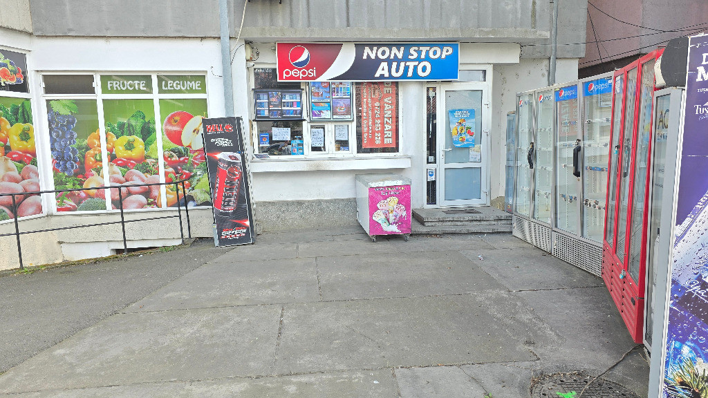 Vand spatiu comercial in Deva, Dacia (Liceul Auto), suprafata 50 mp