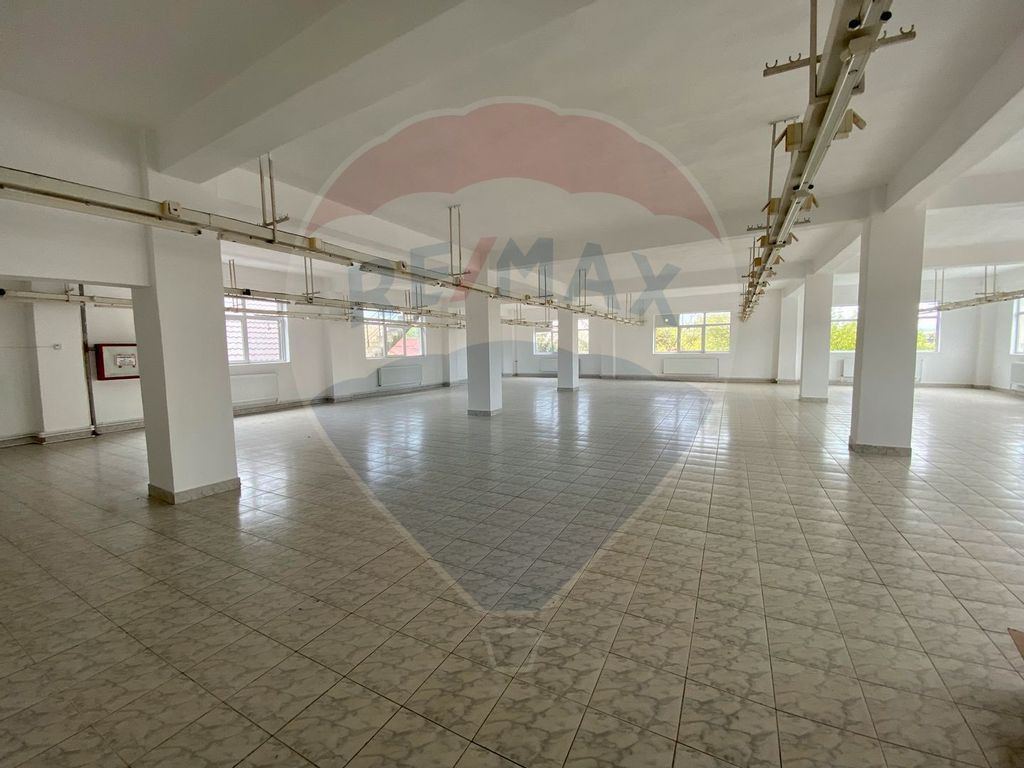 Spațiu industrial/comercial 400 mp