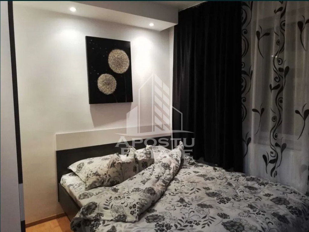 Garsoniera, etaj 1, bloc anvelopat, zona UMT