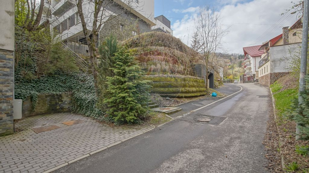 Duplex cu 3 camere, grădină și parcare subterană