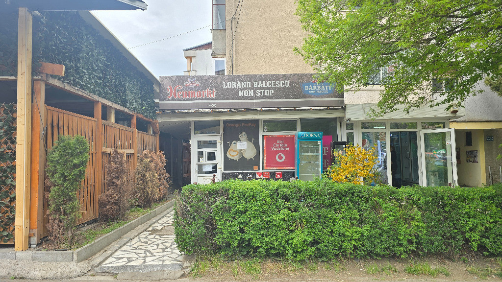 Inchiriez sau vand spatiu comercial in Deva, zona Balcescu (Astoria),