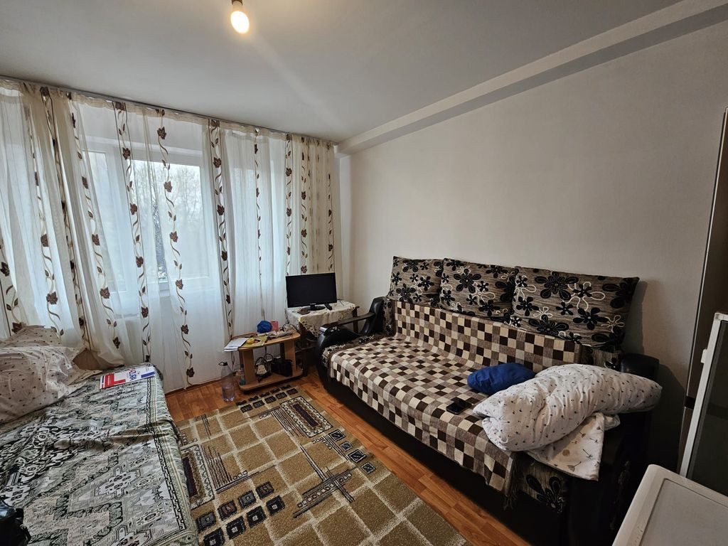 Vanzare garsoniera Prundu zona Vama