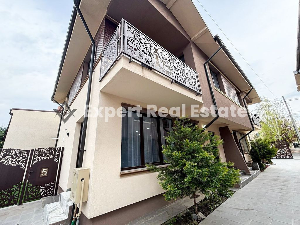 VILA 4 CAMERE- PRIMA INCHIRIERE-OTOPENI