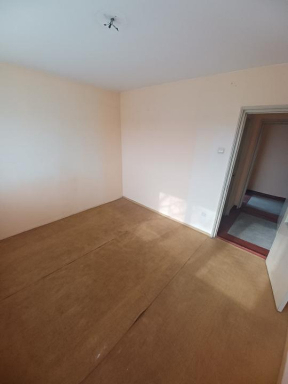 LIBER! Ap 2 cam, Garii confort 1 Decomandat 53 mp