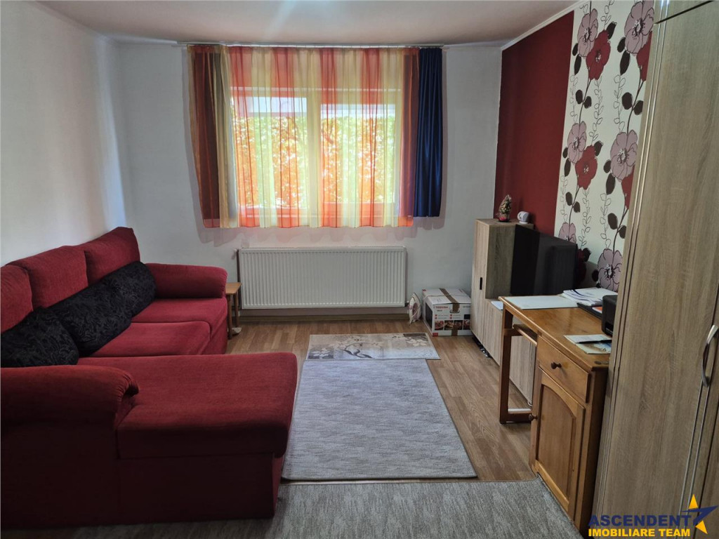 Garsoniera spatioasa, Bartolomeu