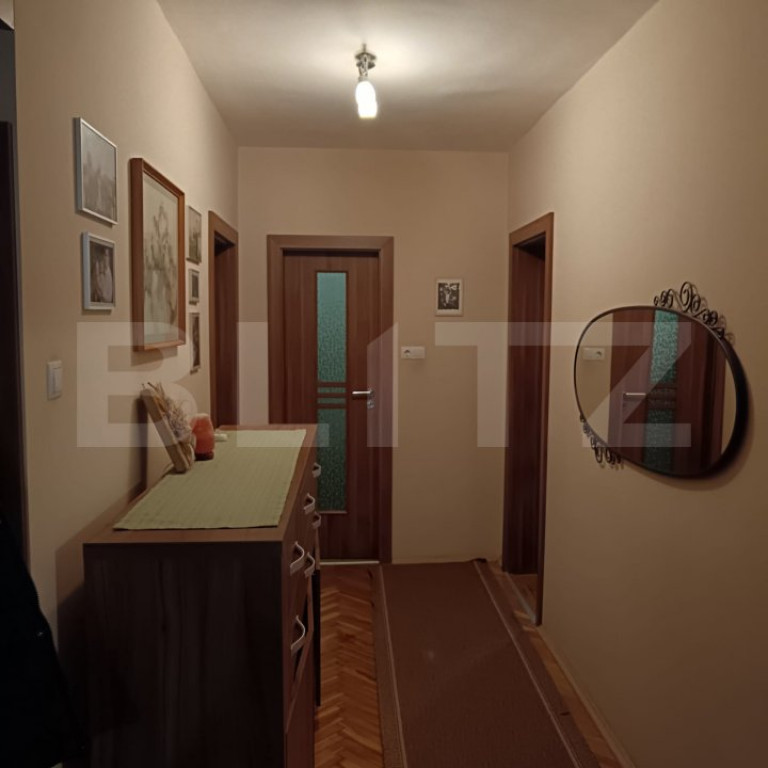 Apartament de vanzare cu 3 camere, 80 mp, Aleea Carpați + p