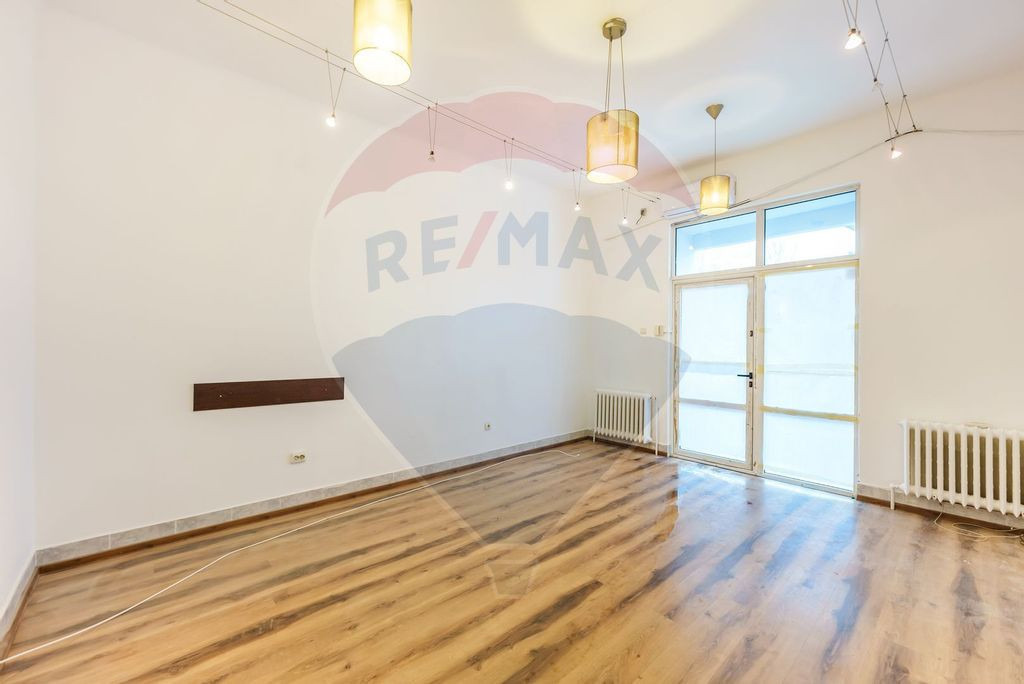 Spațiu comercial zona Podgoria