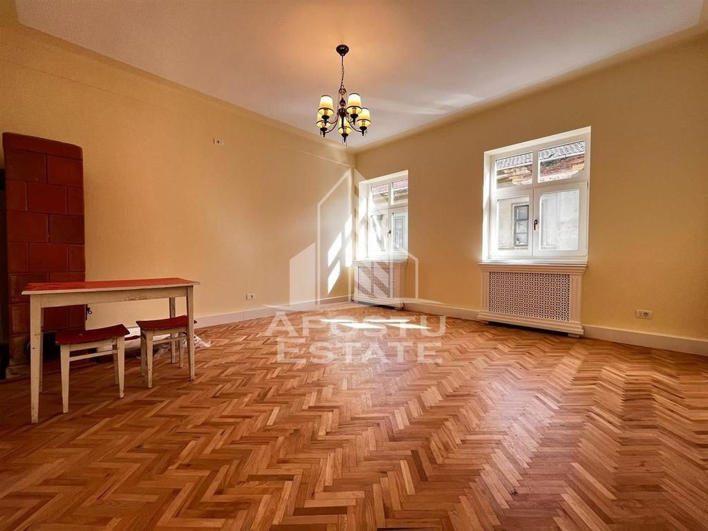 Spatiu pentru birouri 63 mp zona Unirii