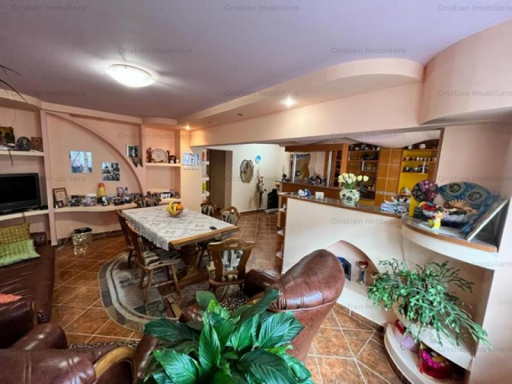 ULTRACENTRAL Etaj 1 decomandat 3 cam conf.1, 88 mp Tineretul