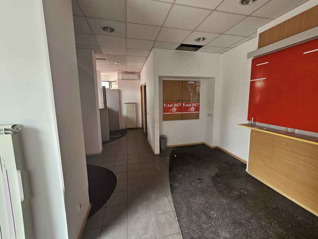 Inchiriere spatiu comercial 44 mp, Tudor Vladimirescu