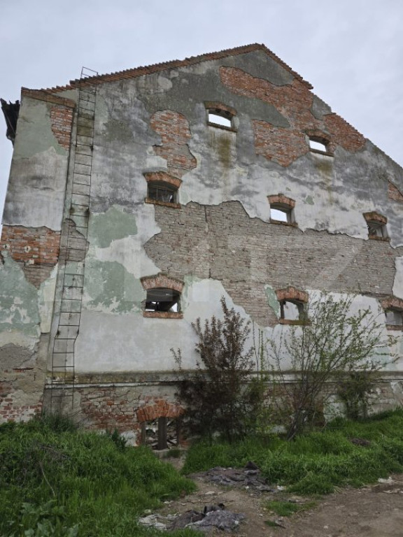 Spatiu industrial de vanzare, 6269 mp, zona depoul de locomo