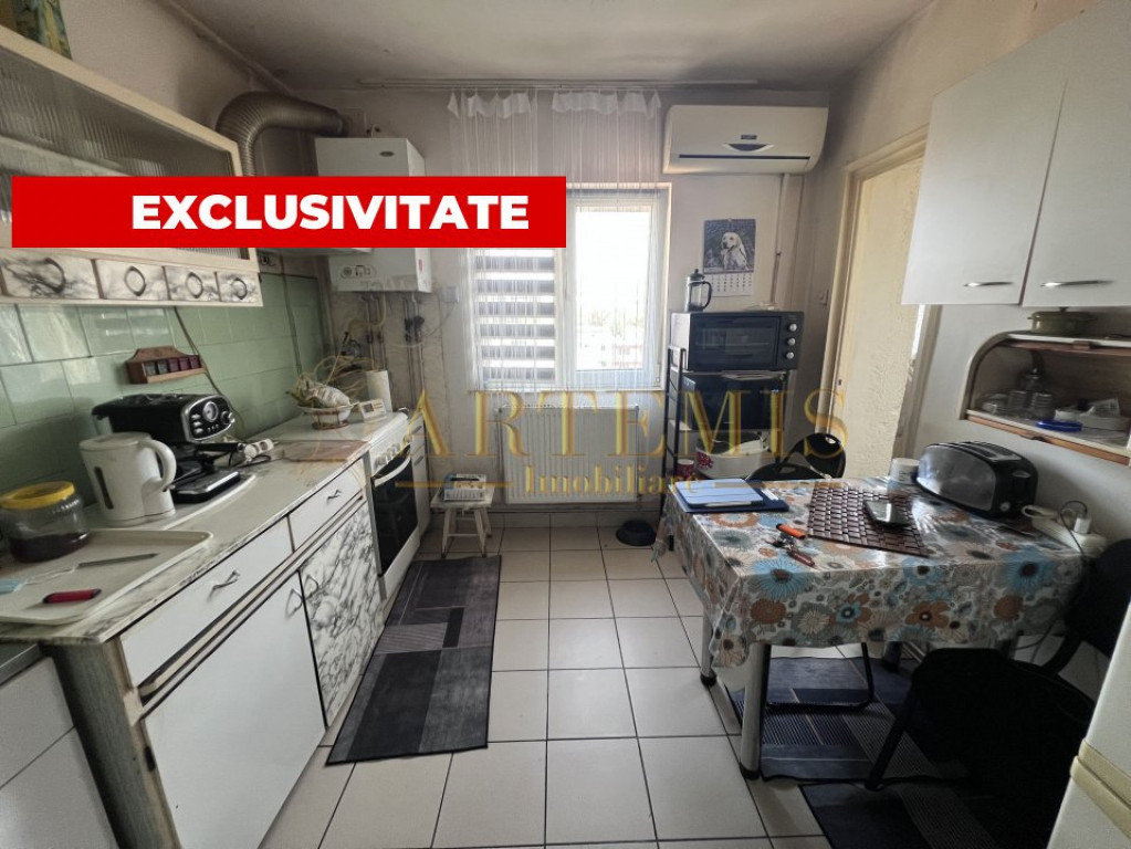 Apartament de 2 camere, decomandat, 45 mp., zona Grigorescu.