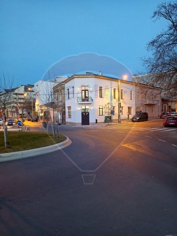 Inchiriere vila in zona centrala