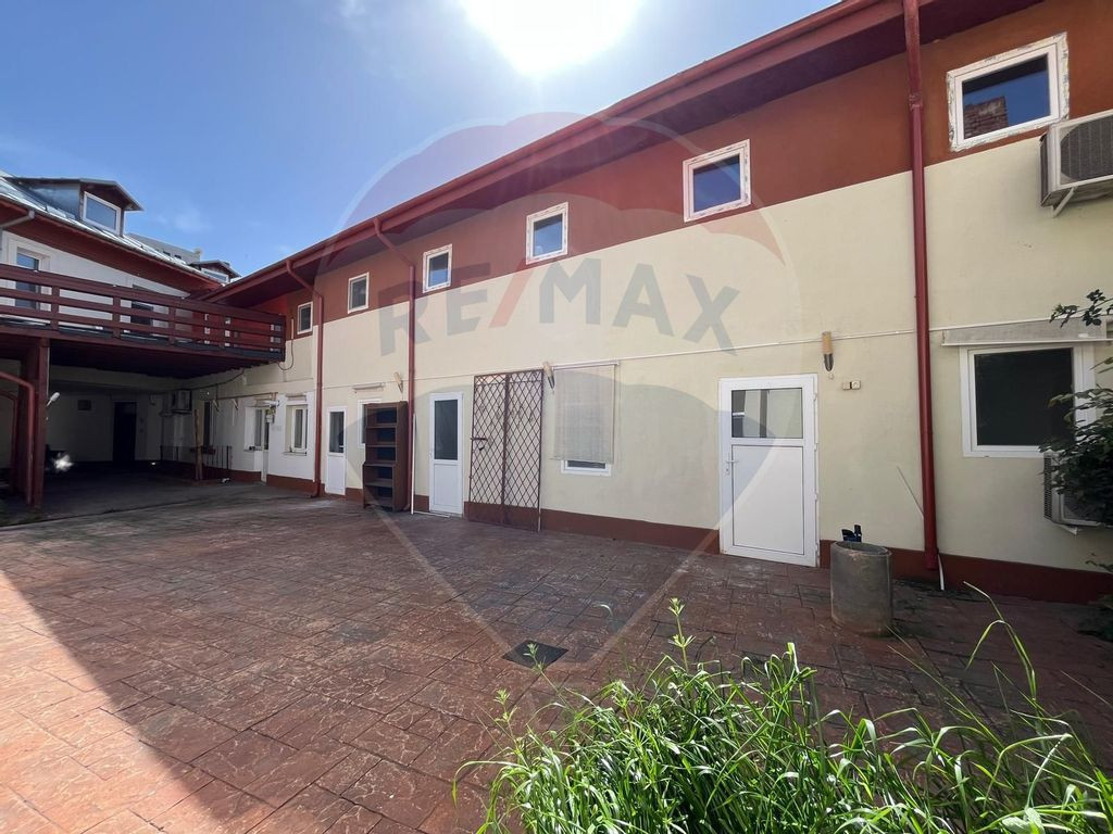 Spațiu comercial 130 mp de inchiriat în zona P-ta Alba ...