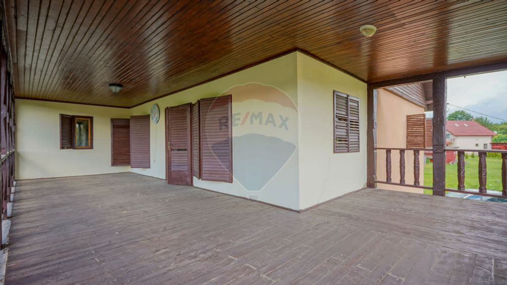 Casă / Vilă de vânzare Fundata- Romania