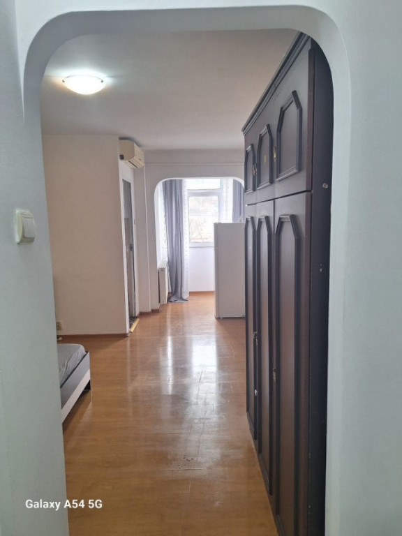 300 Euro!! Garsoniera, Galata, et 2, friendly pet