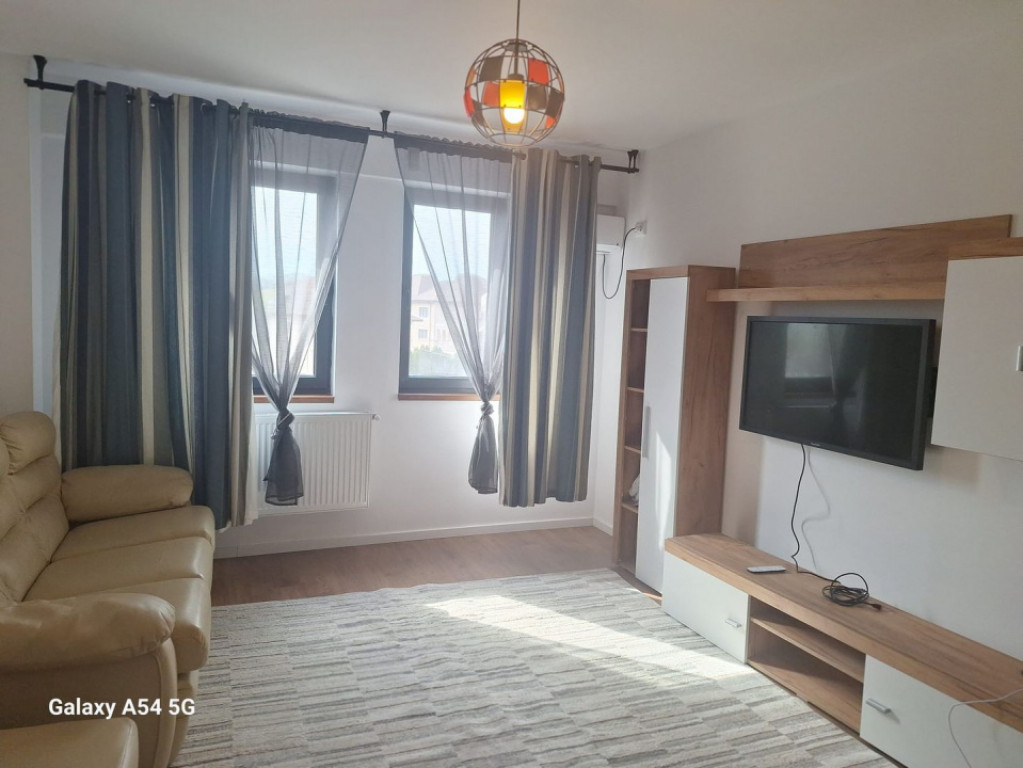 350 Euro!! Ap cu 2 camere decomandate, et 2